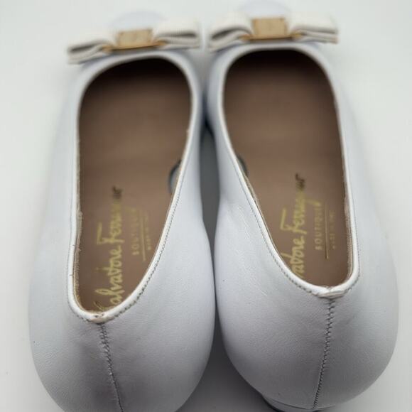 Salvatore Ferragamo Women’s White Shoes Size 7 1/2 AA - Picture 15 of 15